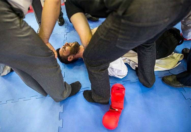 اتفاقی تاسف بار در مسابقات انتخابی تیم ملی کاراته +تصاویر