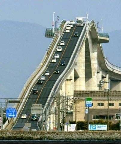 پرشیب ترین پل دنیا کجاست/عکس