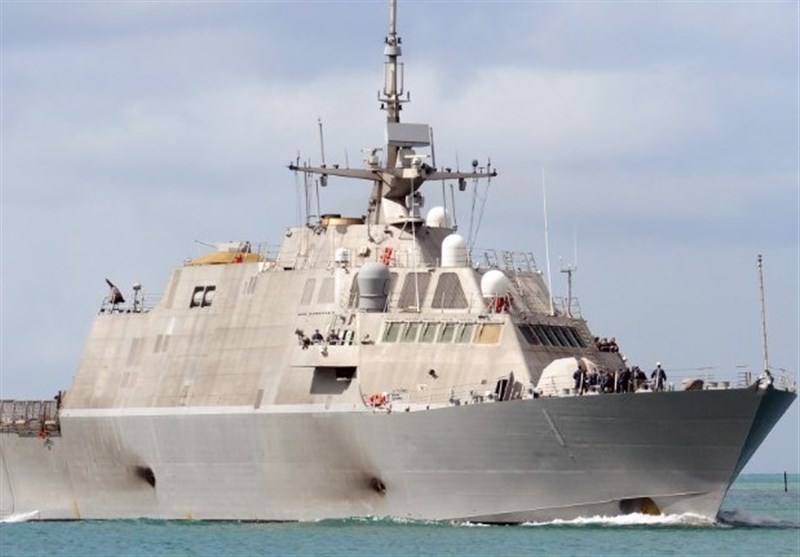 کشتی‌ها و هواپیماهای جنگی آمریکا برای حمله به سوریه آماده‌باش هستند