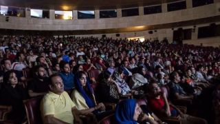 سینماها چند بلیت برای بازی دوم ایران فروختند؟