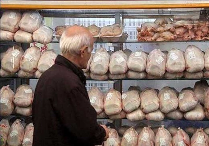 قیمت دام زنده تا ۴۰ هزار تومان افزایش یافته است/توزیع روزانه ۳۰۰ تن مرغ تنظیم بازاری در تهران