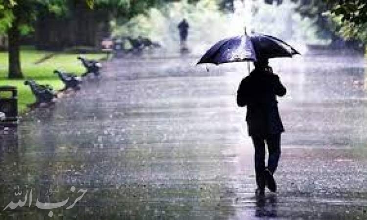 تداوم بارندگی ها در کشور/آبگرفتگی معابر شهری