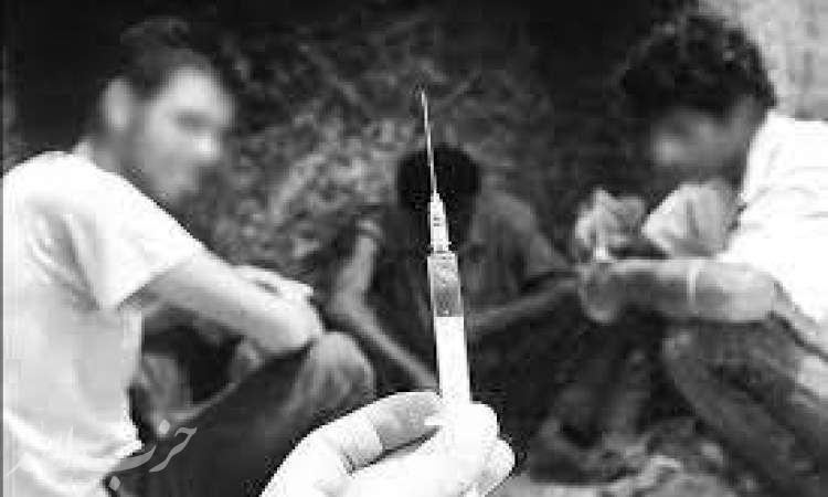 معتادان در اولویت دریافت واکسن آنفلوآنزا قرار بگیرند