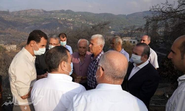 بازدید بشار اسد از مناطق خسارت‌دیده در حومه لاذقیه