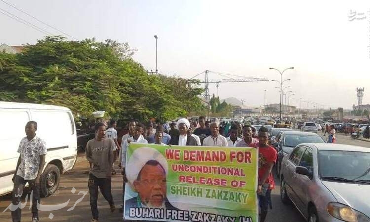 تظاهرات هوداران شیخ زکزاکی در پایتخت نیجریه +عکس