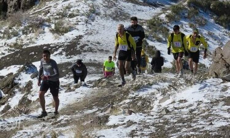 مسابقه دوی کوهستان در کوه «بیجی» کرج برگزار شد