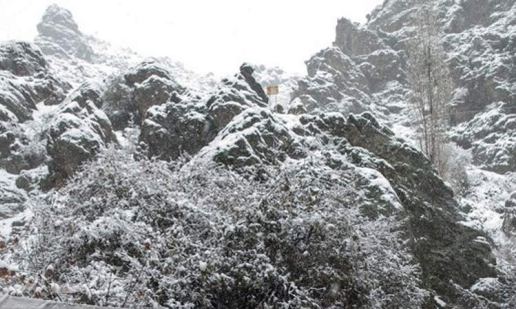 احتمال کولاک برف در ارتفاعات کشور/از کوهنوردی خودداری شود