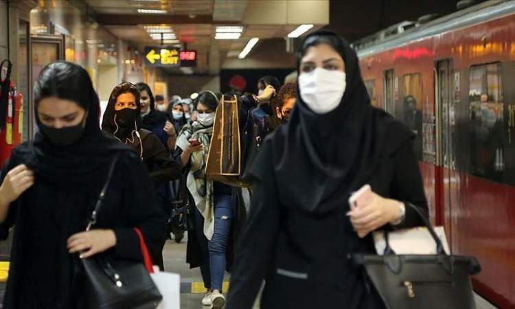 موج چهارم کرونا به تهران رسید / احتمال تصمیم‌گیری برای دورکاری کارمندان