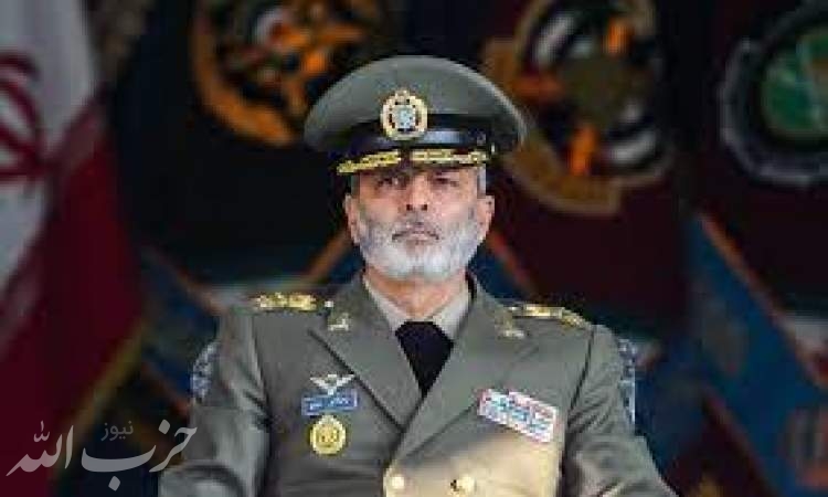 سرلشکر موسوی: ارتش از مردم، با مردم و در کنار مردم است/ هرجا لازم باشد پشتیبان نیروی انتظامی خواهیم بود
