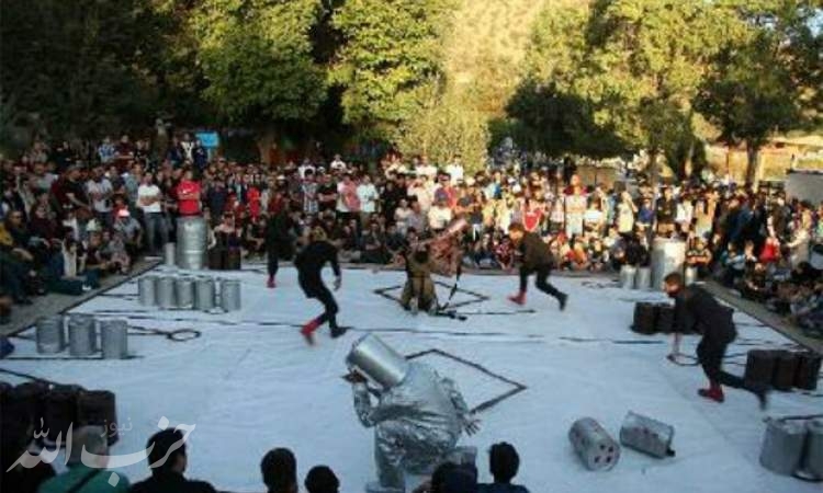اجرای عمومی تئاترهای خیابانی فصل‌واره ایثار در شهرستان‌های تهران