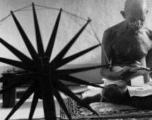 زندگی گاندی در عکس‌ها، ۷۵ سال پس از ترور